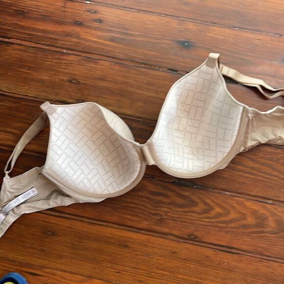 Victoria’s Secret Uplift Semi Demi lined underwire nude bra sz 38DDD - Picture 6 of 6
